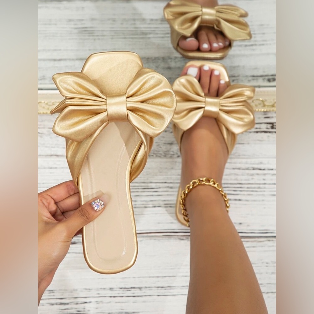 NEW Gold Metallic Bow Leather Slide Sandals Size US 9 (EUR 40) - Picture 3 of 12